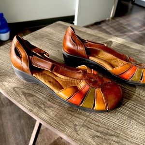 Women’s sandals